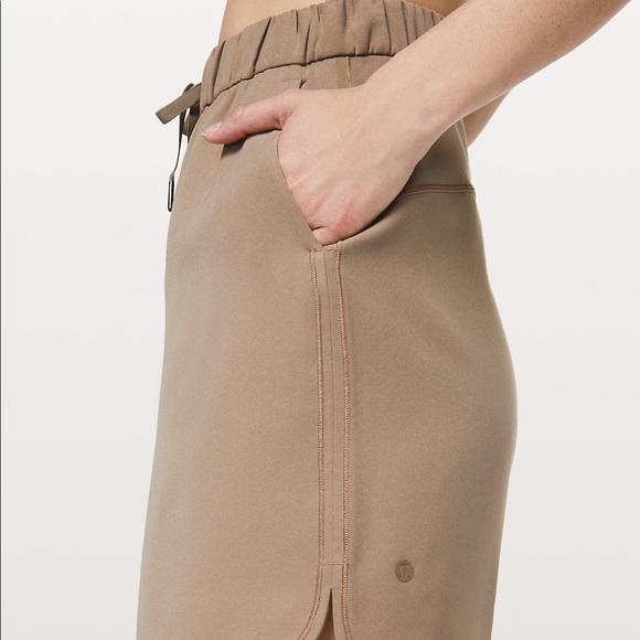 NWT Lululemon On the Fly Skirt Woven Size: 2 & 4 - Picture 5 of 5